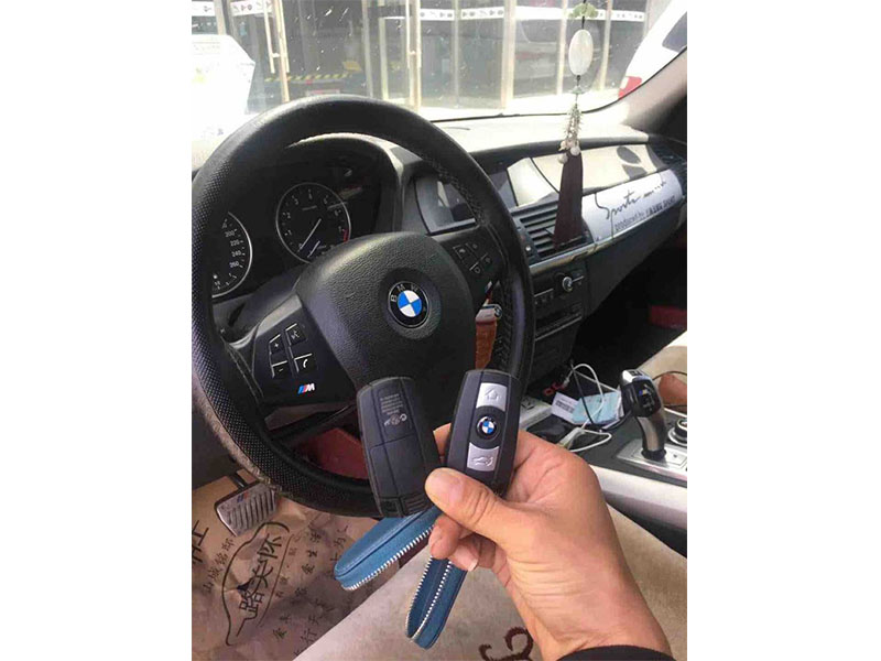 配汽車鑰匙