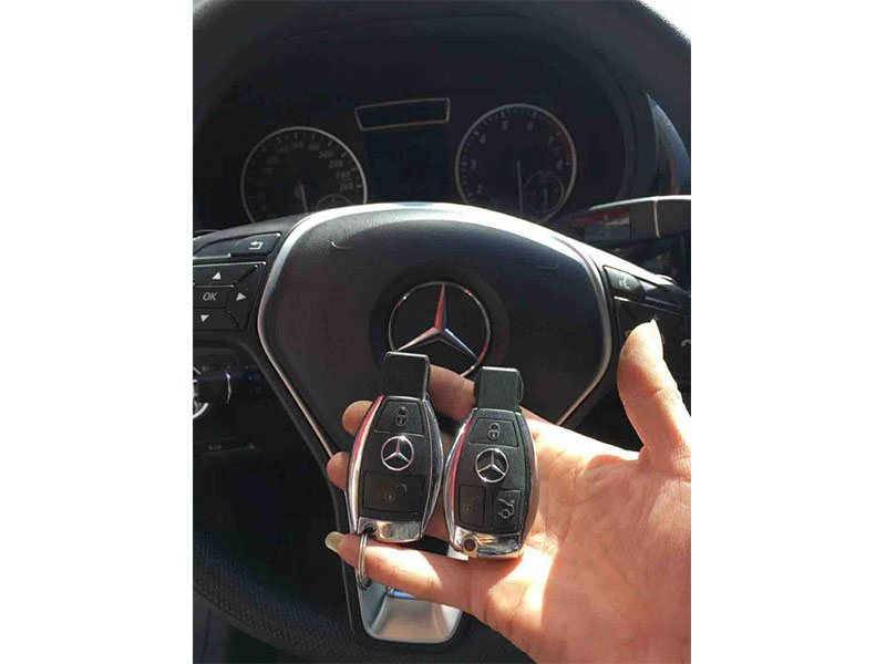 配汽車鑰匙